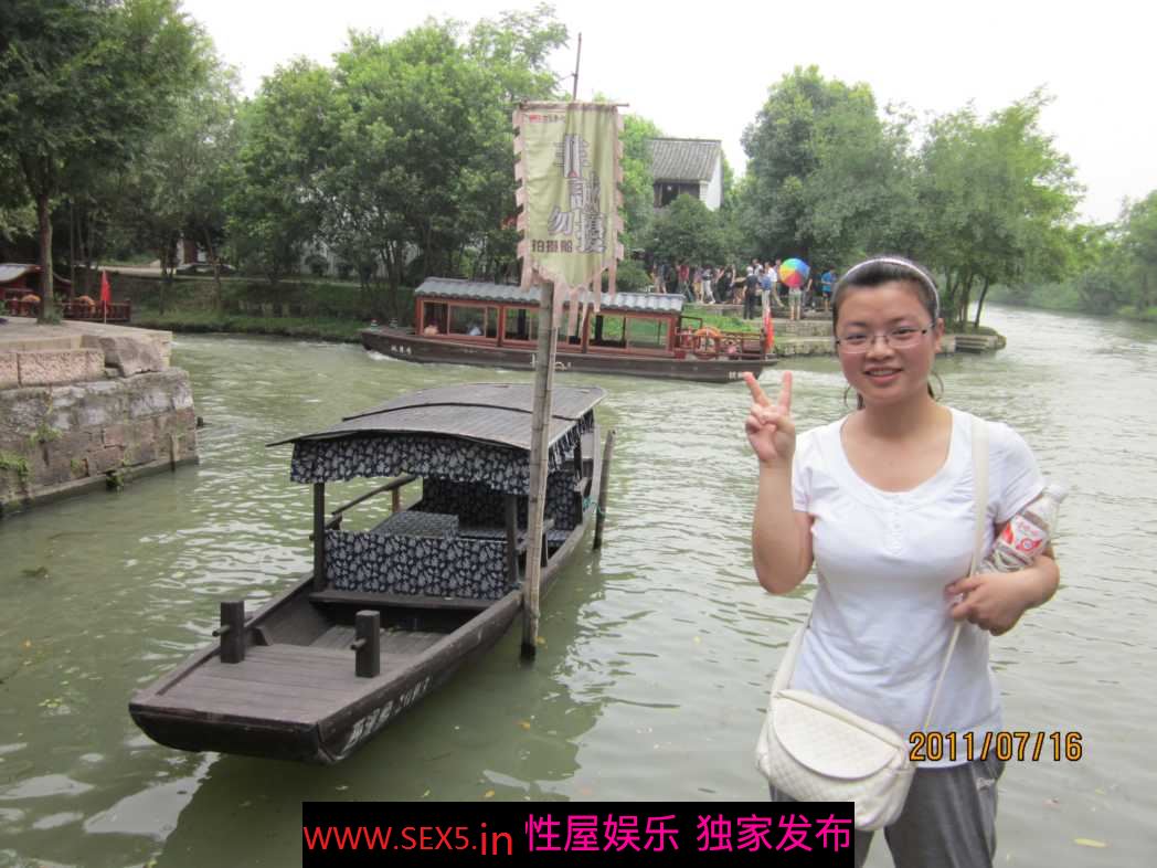 这样的少妇是极品了，那乳房，那皮肤，很享受的[17P]