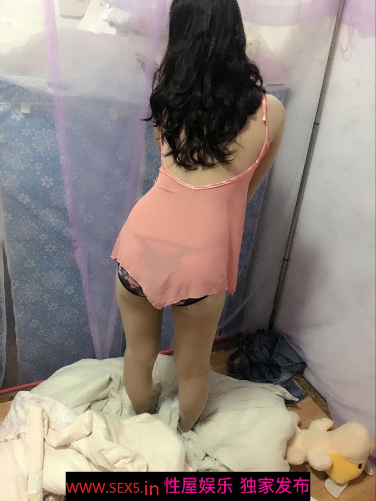 娇小身材让男人有保护欲，又有冲动的征服欲[15P]