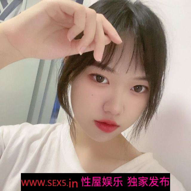 清纯美女反差泄密[14P]