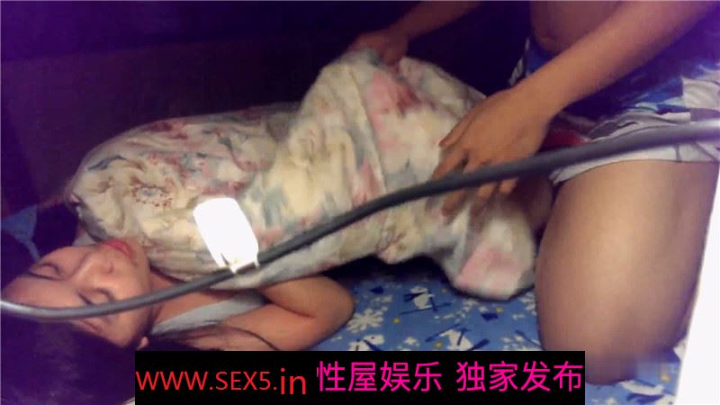 《百度云泄密》极品大二美女和男友之间的私密分手后被曝光[MP4/980MB]
