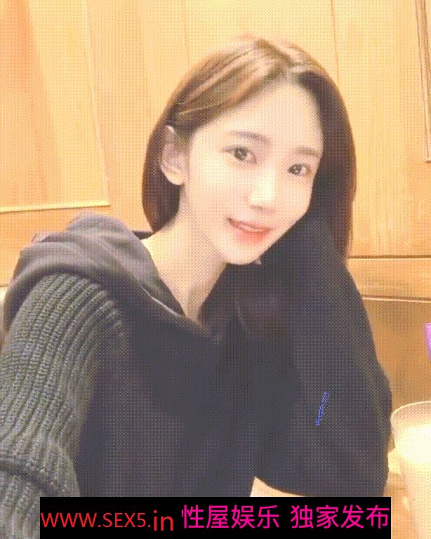 终极反差女神，露脸才是王道！推特拜金女【小村花】私拍，蜂腰蜜桃臀被金主各种开车