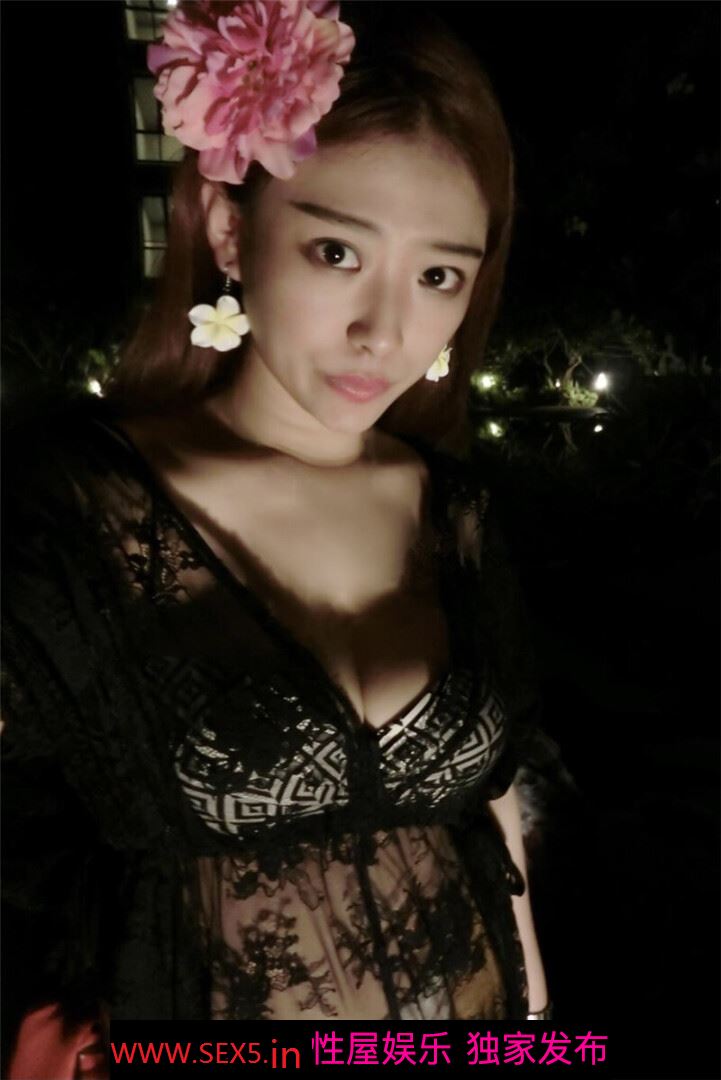 美人儿 味道十分诱惑的极品爱健身的少妇 想操吗[13P]